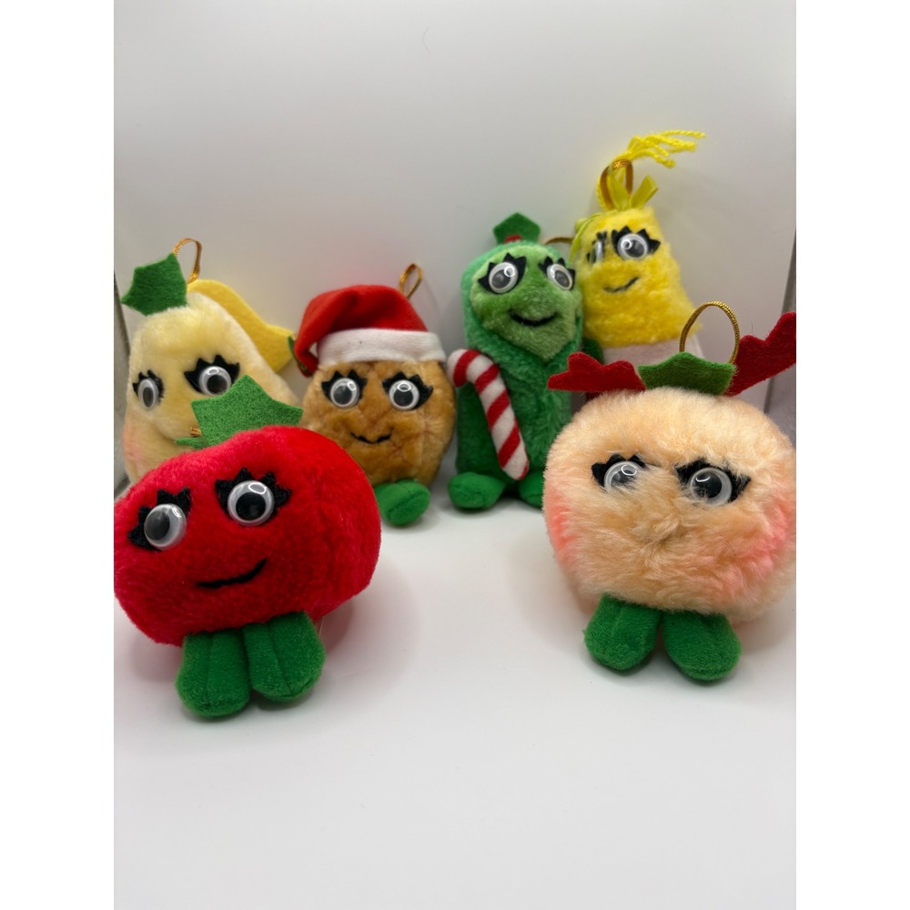 Vintage 1991 Del Monte Christmas Yumkins Plush Ornaments Set of 6 Advertising